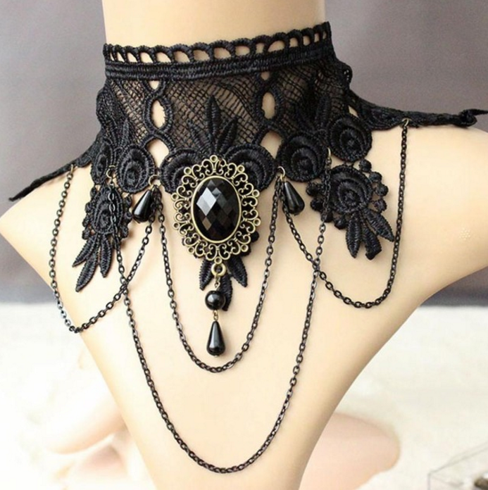 FREE Gothic Lace Choker