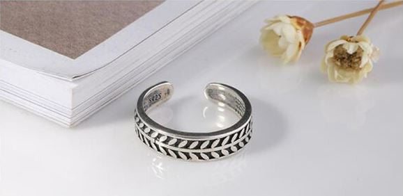 Pure Sterling Silver Vine-Leaf Ring